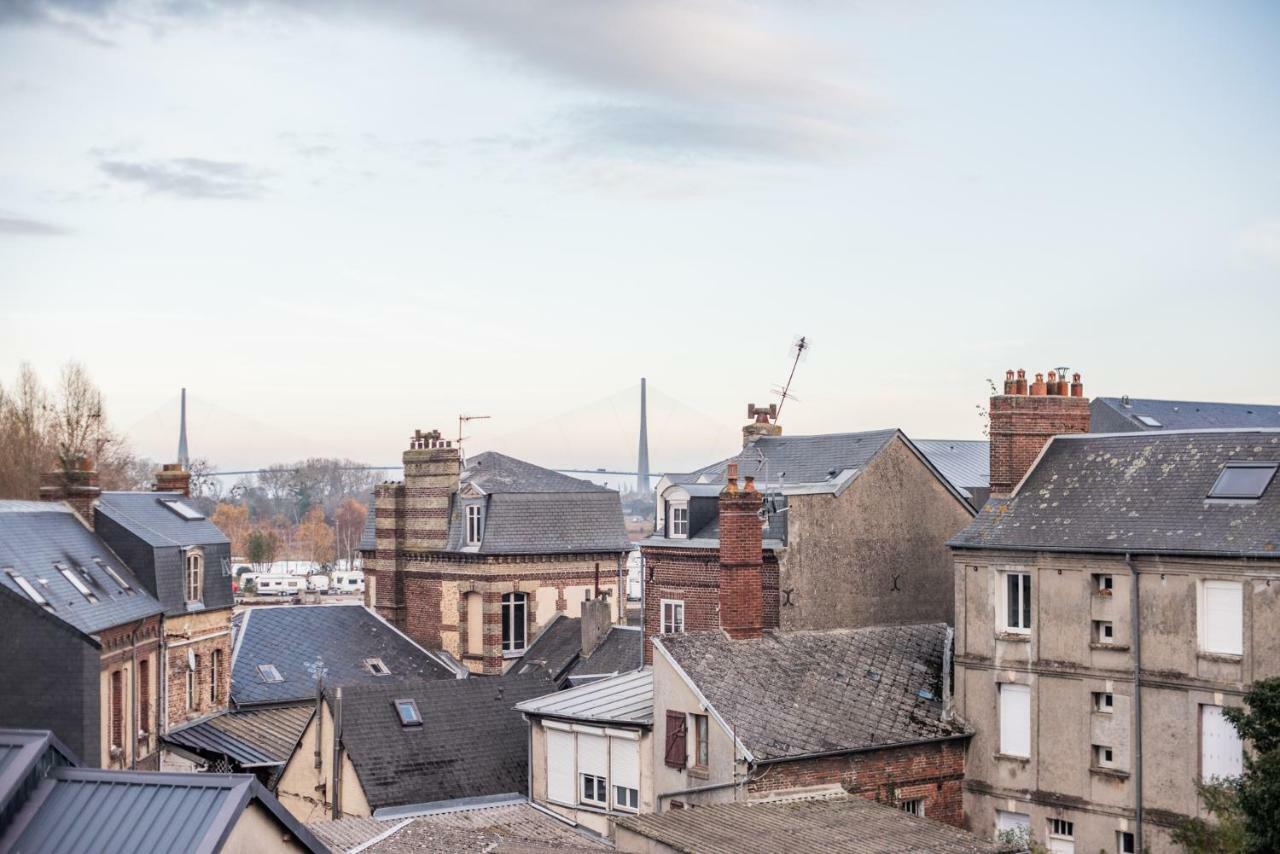 Les Gites De Claire Honfleur Eksteriør billede